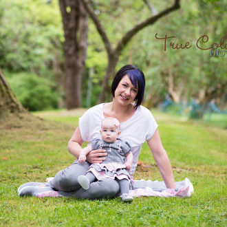 Outdoor location family photographer Abbotsford Fraser Valley