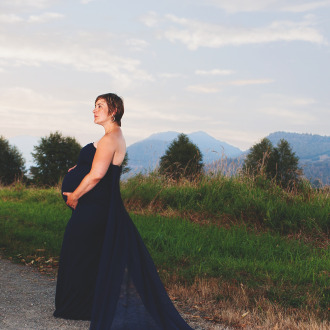 Maternity photographer Abbotsford