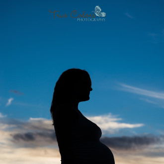Maternity Photographer Abbotsford Fraser Valley