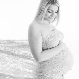 Abbotsford Maternity Newborn Photographer