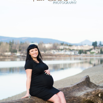 Abbotsford & Fraser Valley Maternity Photographer