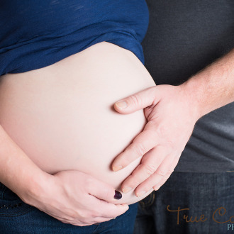 Maternity photographer Abbotsford