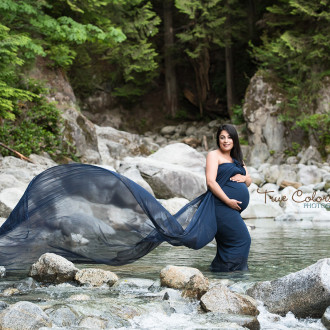 Maternity Photographer Abbotsford fraser valley studio outdoor