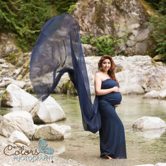 Maternity Photographer Abbotsford fraser valley studio and outdoor baby bump photography