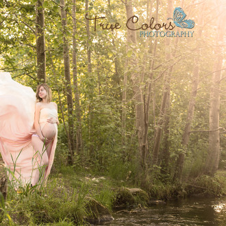 Maternity Photographer Abbotsford fraser valley studio outdoor