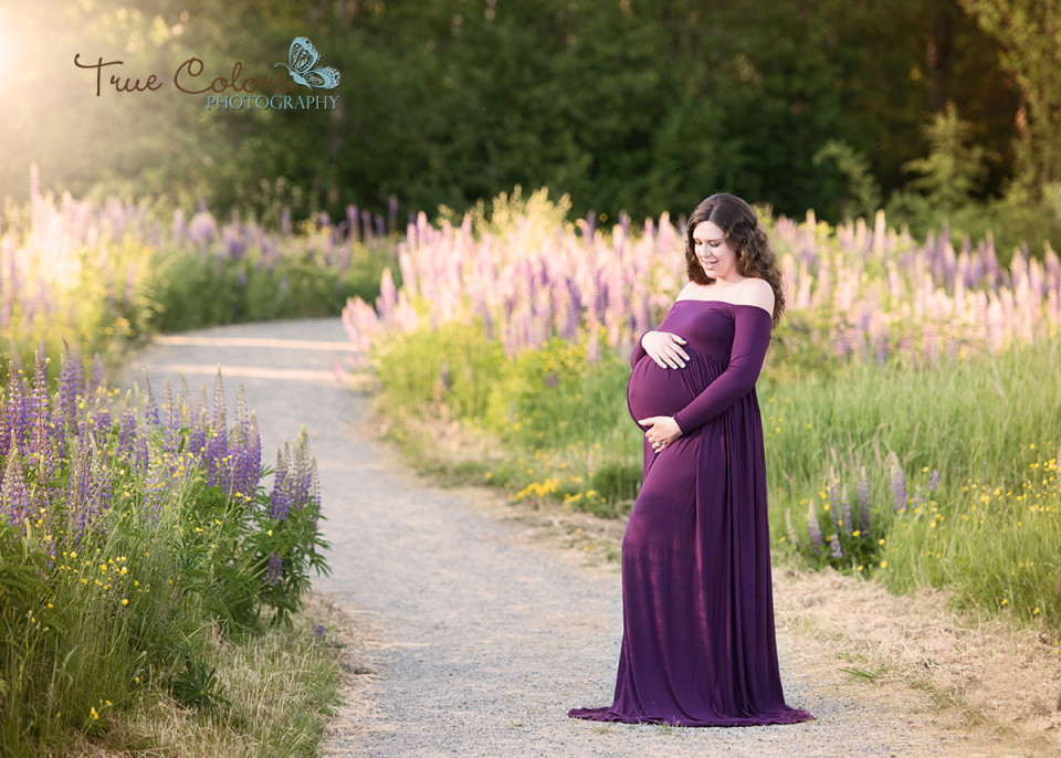 Maternity Photographer Abbotsford fraser valley studio outdoor