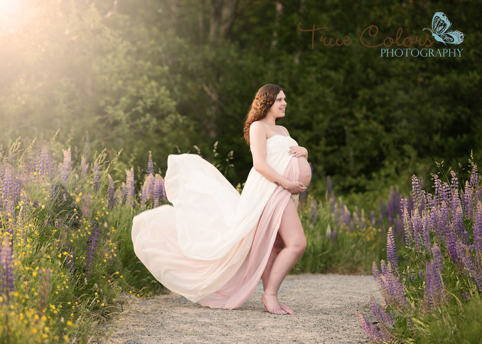 Maternity Photographer Abbotsford fraser valley studio outdoor