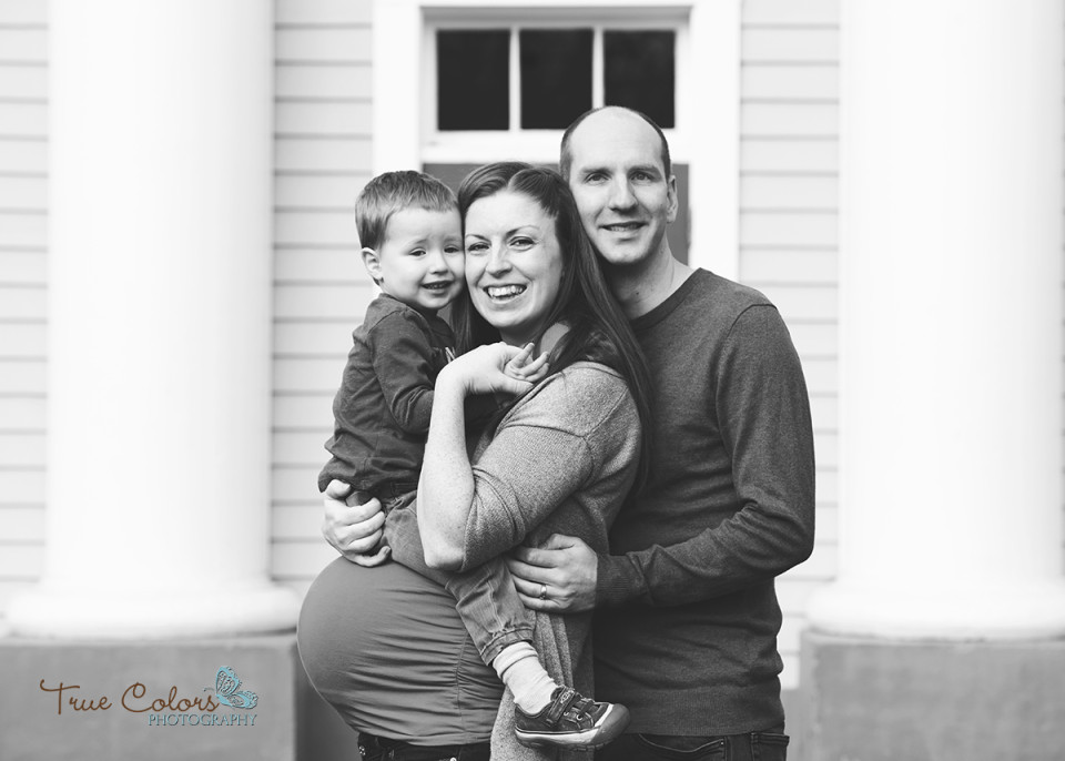 Maternity Photographer Abbotsford fraser valley studio and outdoor baby bump photography